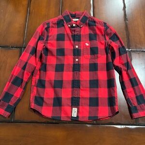 Abercrombie Plaid Button Down long sleeve shirt Red and Black